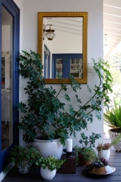 thedecoristadesign-patio-mirror