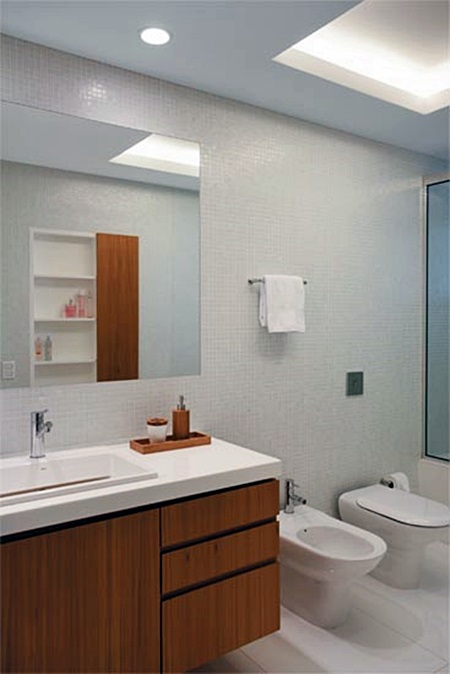 10 Banheiros e Lavabos com Branco e Madeira Simples Decoracao Simples Dec -> Banheiro Moderno Madeira 10 Banheiros e Lavabos com Branco e Madeira Simples Decoracao Simples Dec -> Banheiro Moderno Madeira