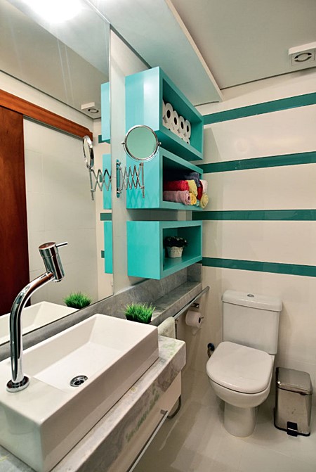 E quem não tem um lavabo ou banheiro pequeno? Simples Decoração -> Banheiro Pequeno Custo E quem não tem um lavabo ou banheiro pequeno? Simples Decoração -> Banheiro Pequeno Custo