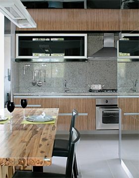 cozinha granito cinza madeira