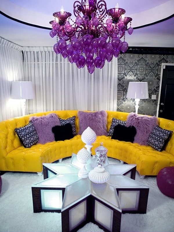 sala amarela e violeta - cores complementares 2