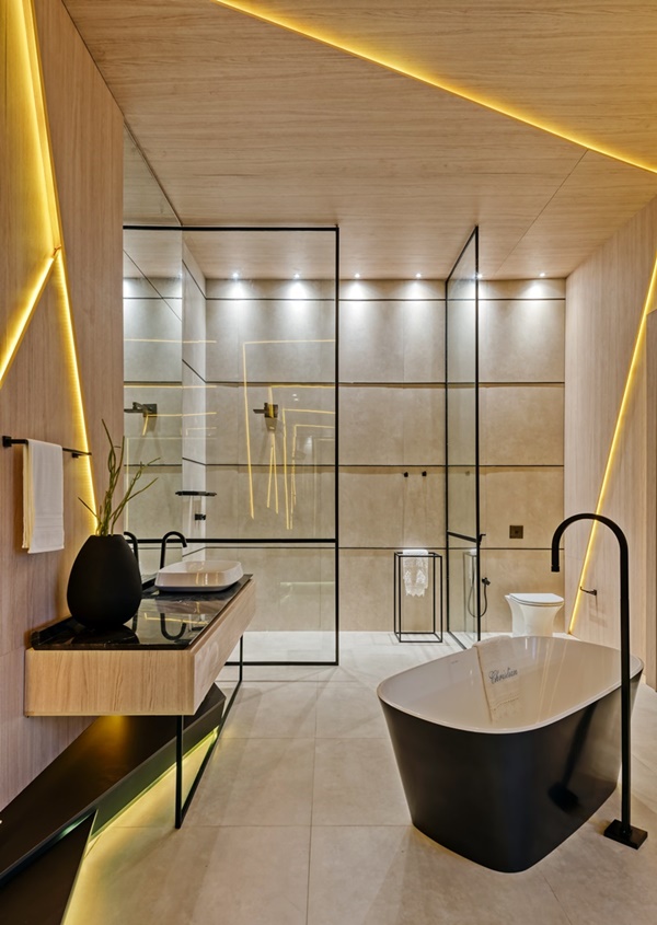 banheiro com iluminação diferenciada 