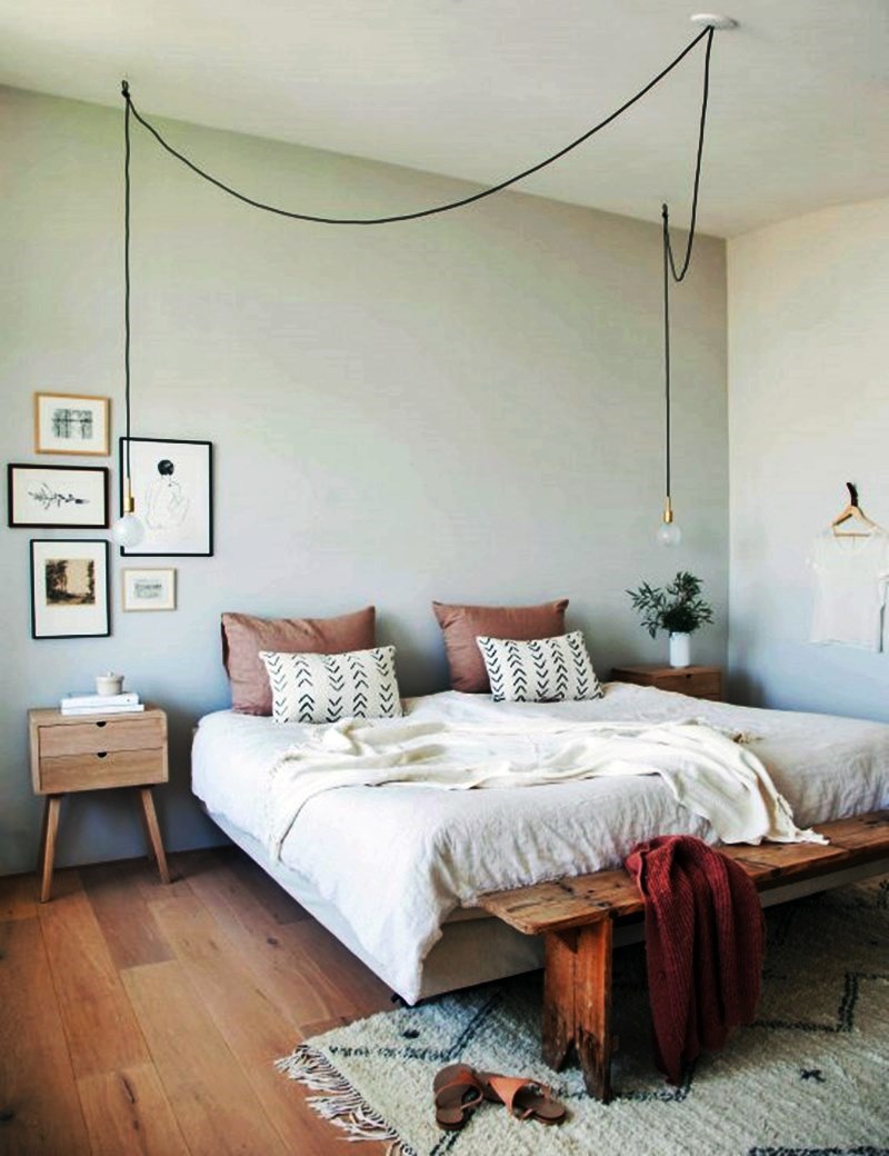 quarto simples em madeira e cinza
