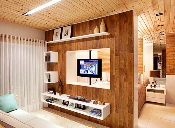 Uma TV para dois ambientes sala e quarto