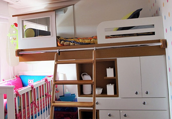 Uma menina, um menino e um só quarto