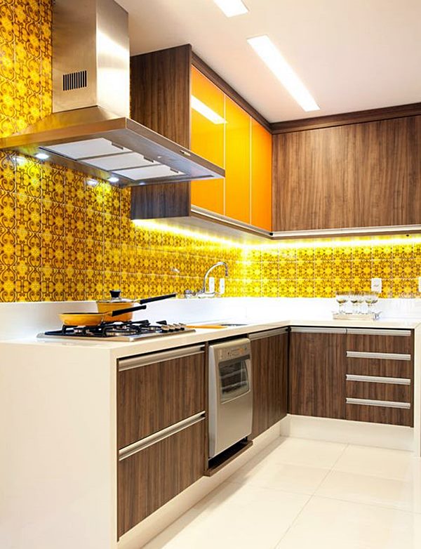 cozinha amarelo e madeira
